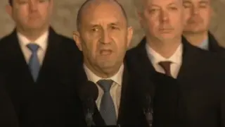Радев размаха пръст на политиците навръх 3 март, предупреди за...