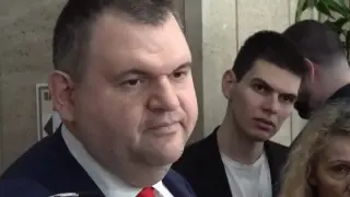 Пеевски: Питайте Прокопиев как са източили 500 млн. грантове, а това правителство е срамна сделка - хората ще го свалят БЛИЦ Live