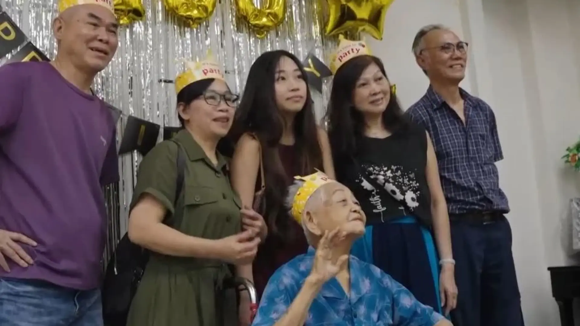 Каква е тайната им? Столетниците в Сингапур се множат ВИДЕО