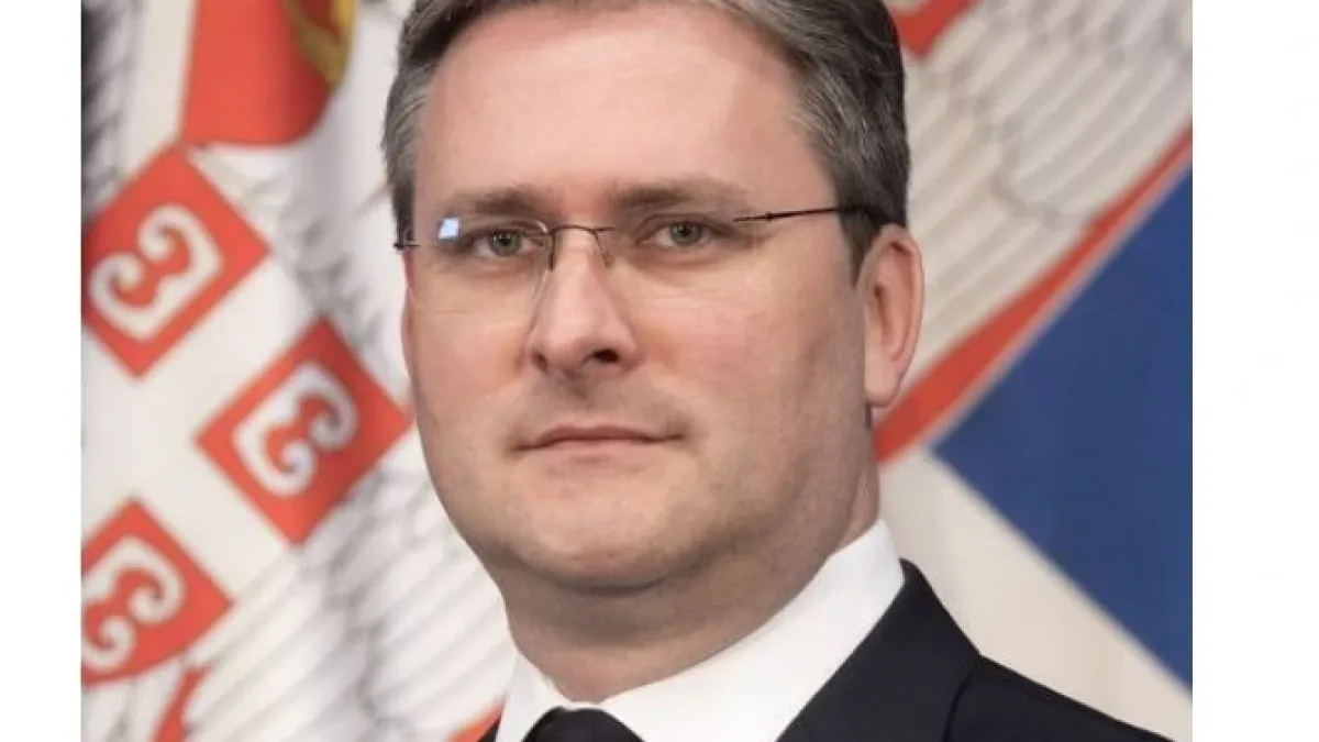 Пребиха министър по късна доба, заплашиха, че ще го набият на кол 