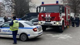 Тежка новогодишна нощ в София: Куп пожари, конфискации и потрошена...