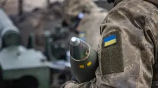 "Таймс": Украйна има много по-лош проблем от недостига на оръжия