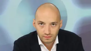 Поклонникът на Сорос Митко Ганев влезе в ролята на бай Ганьо!