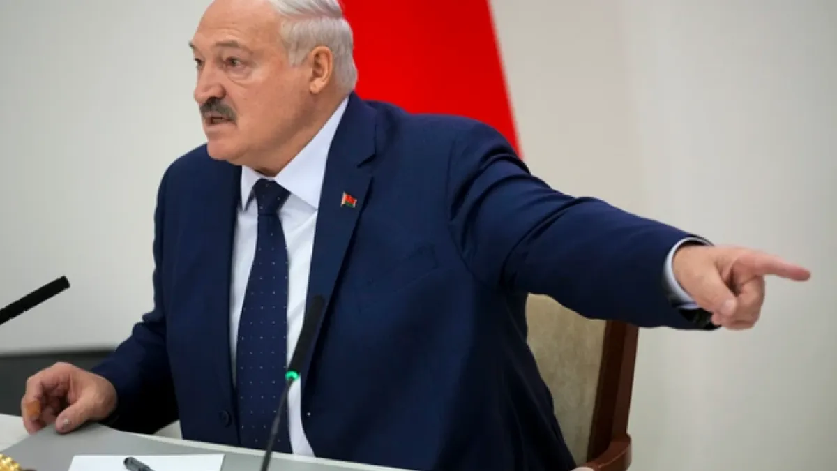 Лукашенко с изненадващ ход, даде властта в ръцете на...