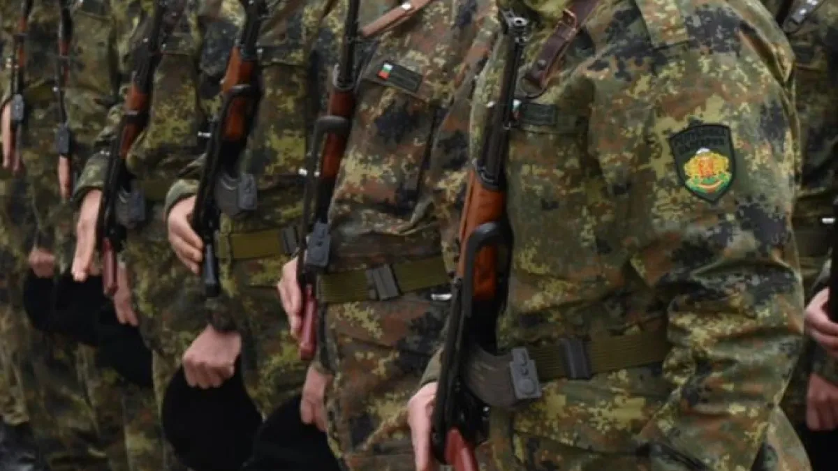 Бивш военен министър каза ще се върне ли задължителната казарма 