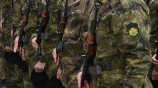 Бивш военен министър каза ще се върне ли задължителната казарма 