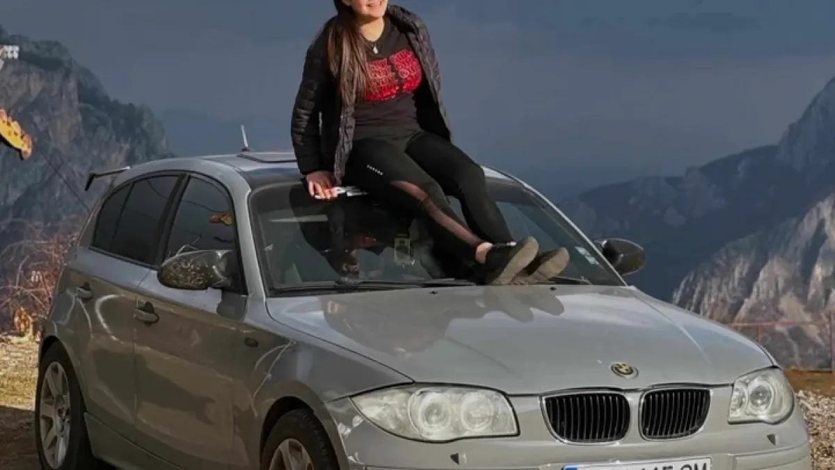 Шофьорката Вики с вдигнатите крака ще получи скандална глоба ВИДЕО
