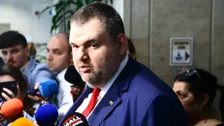 Пеевски се закани на „Величие“ след малобройния протест: Хуни, които са се разпасали из София!