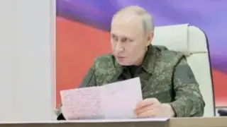 Невербален сигнал: Защо Путин облече камуфлаж? 