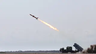 Украйна успешно тества нова балистична ракета с обсег 300 км и боен удар по руски команден пункт