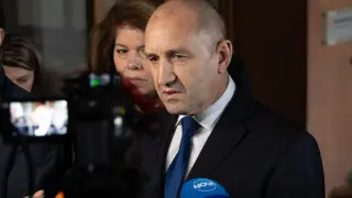 Радев: Очакваме РСМ да реши дали има нужда да приемем още 10 ранени