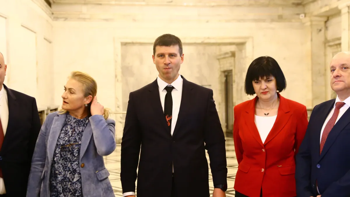 Падението на едно несбъднало се „Величие“