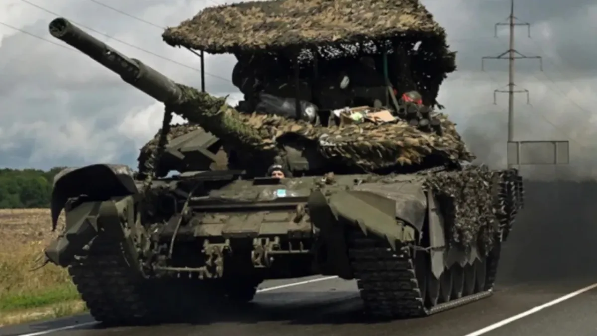Military Watch Magazine: Русия разположи нови и тунинговани танкове