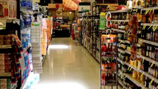 Пловдивски магазин блазни с 12 бона заплата