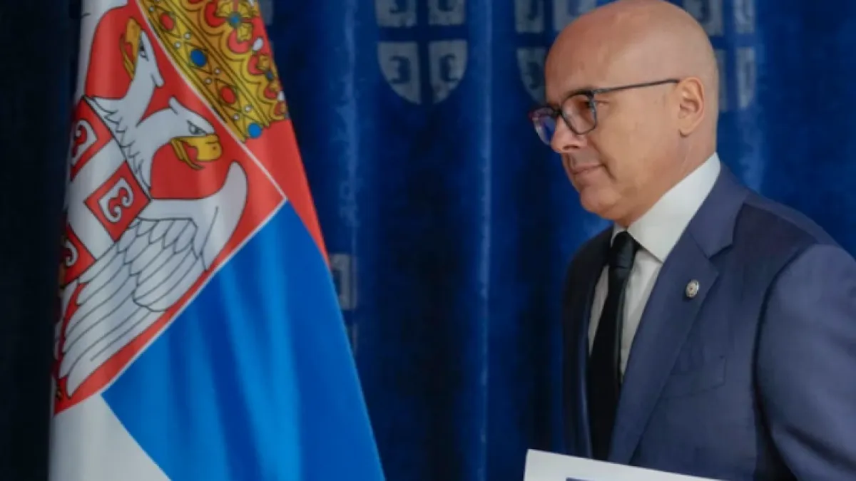 Напрежението в Сърбия взима връхна точка: Премиерът в оставка иска САЩ да се намеси