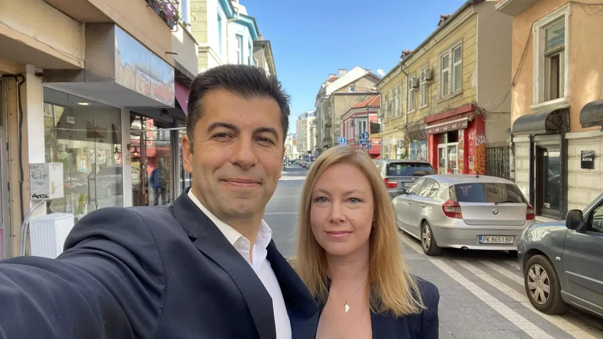 Кирил и Линда вбесиха всички: Тези ли ще ни учат?