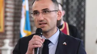 Проф. Оскар разби Доган и останалите дерибеи!