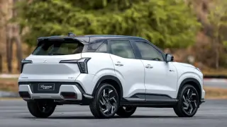 Разход от 4.1 л/100 км: Вижте новия достъпен кросоувър Mitsubishi СНИМКИ