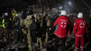 Запорожие плаче: Убиха цяло семейство, 10 часа лекарите се борят за живота на...