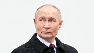 Путин не рискува нищо на мирните преговори – защото има по-големи цели