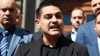 Симов: Радостин Василев реагира като „ощипани тийнейджърчета“