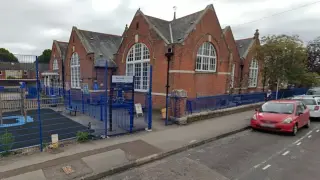 Британско училище отмени Великден, дразнило мюсюлманите