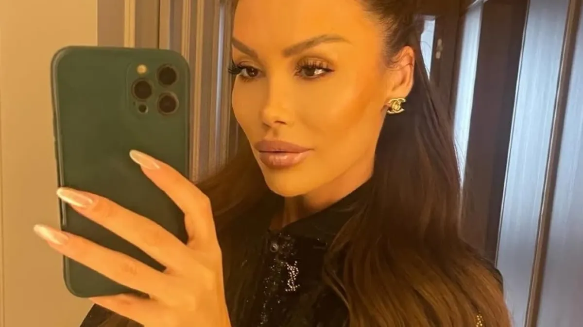 Моника Валериева си показа гърдите навръх РД-то си СНИМКИ 18+