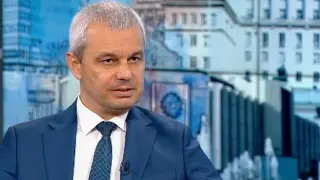 Костадинов бесен в НС: България е мишена!