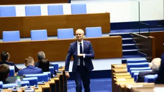 В НС е заложен коварен капан, грешката ще съсипе...