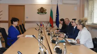 Възможностите за разширяване на икономическото сътрудничество обсъдиха министър Дилов и посланикът на Монголия у нас