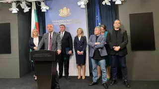 Драгомир Стойнев за АПС: Явно сме свидетели на поредния опит за извиване на ръце преди вота на недоверие