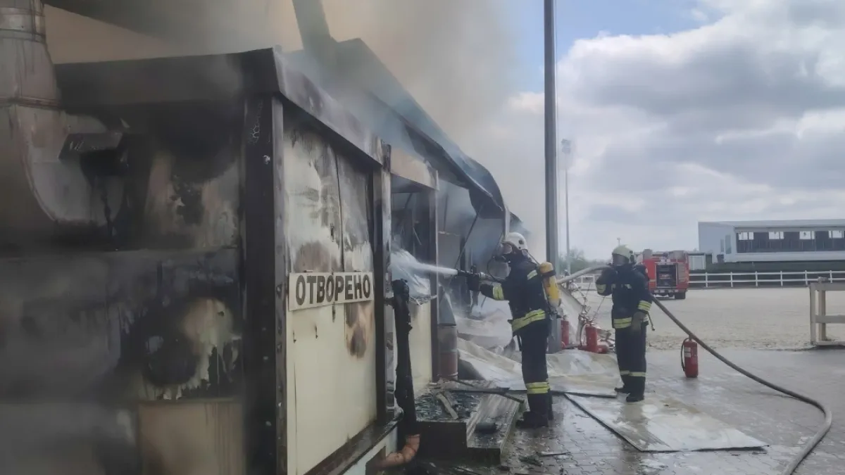 Огнен ад в Царацово: Предотвратиха по-голяма трагедия СНИМКИ