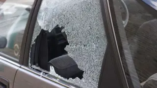 Шофьор блъсна трима пешеходци, те се оказаха...