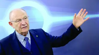 Проф. Кирил Топалов: Сега се сърдим на македонците, ама сами си го докарахме