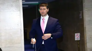 "Величие" с неочакван ход в НС