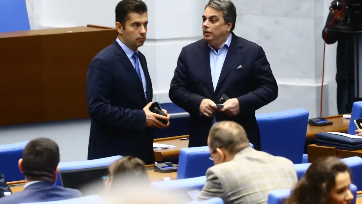 Политическа престрелка: ПП-ДБ не са на себе си след ножа в гърба, отправиха люти обвинения