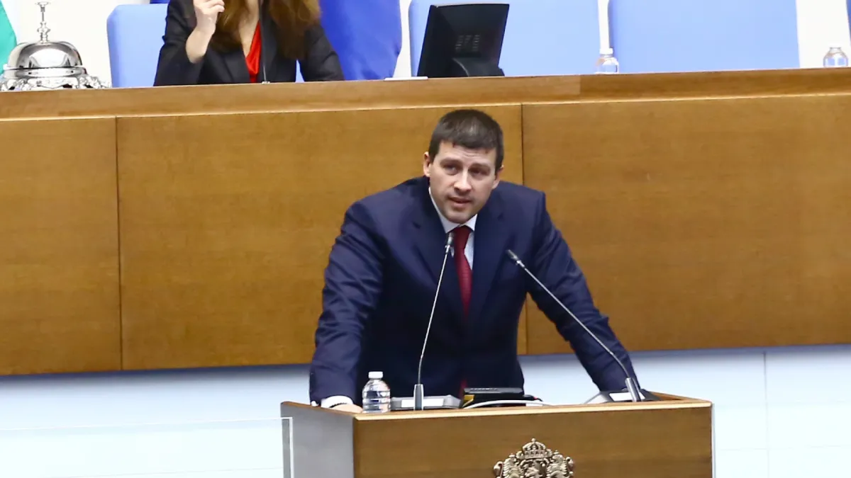 Ивелин Михайлов отправи люта закана към "Възраждане"