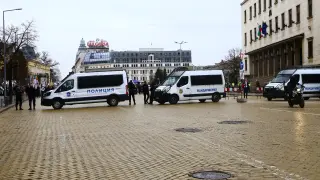 Голяма опасност дебне България