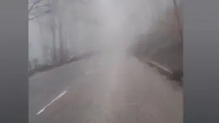 Мъгла затисна Петрохан, камионите ще почакат 