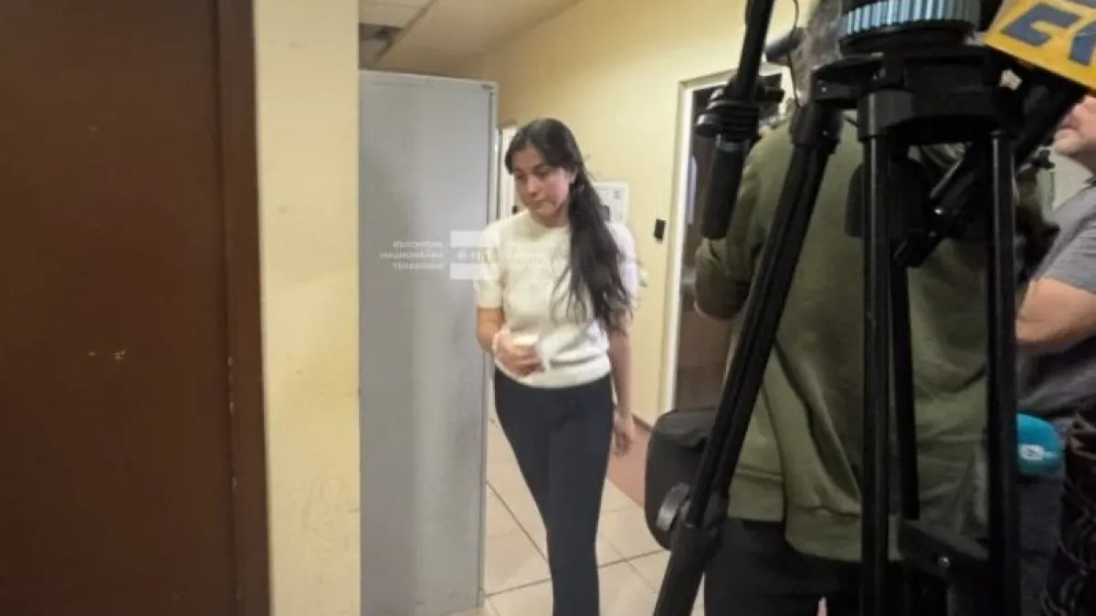 Тръгна делото за убийството на Пейо Пеев, Габриела без белезници в съда СНИМКИ