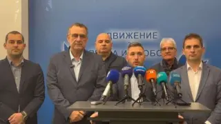 Дерибеите свиха перките, но продължават да извиват ръце