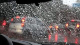 Кои бутони в колата е по-добре да не натискате по време на дъжд