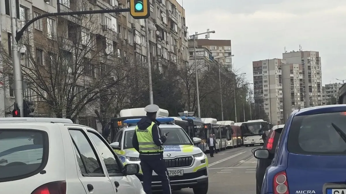 Кръв се лее в София! СНИМКИ