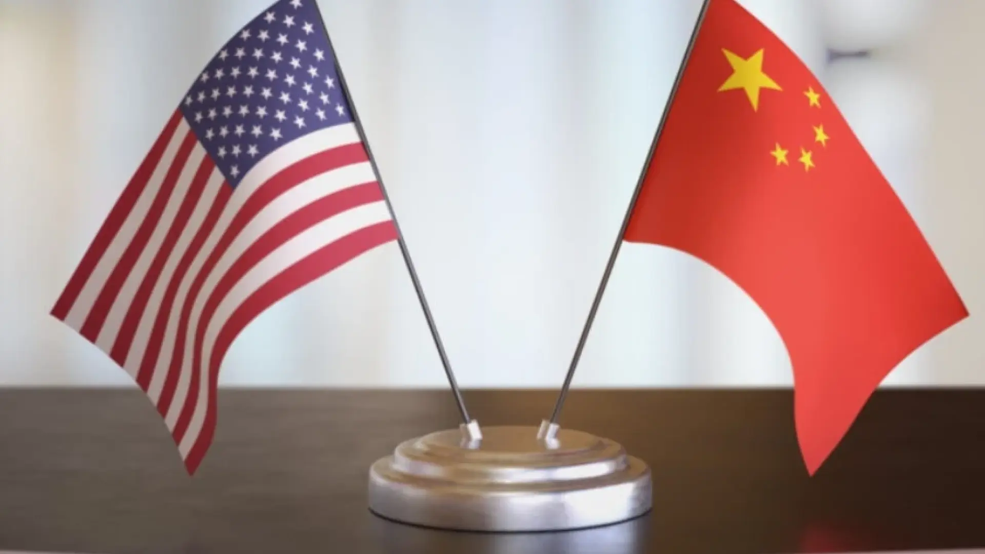 Китайски и американски военни проведоха разговори