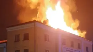 Пожар в гимназията по приложни изкуства в Трявна, евакуираха ученици