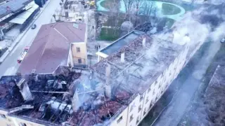 Мариан Бачев с незабавни мерки след пожара в Тревненската школа СНИМКИ