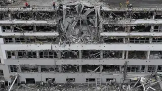 Взривовете в Киев са унищожили офисите на обществени телевизии ВИДЕО