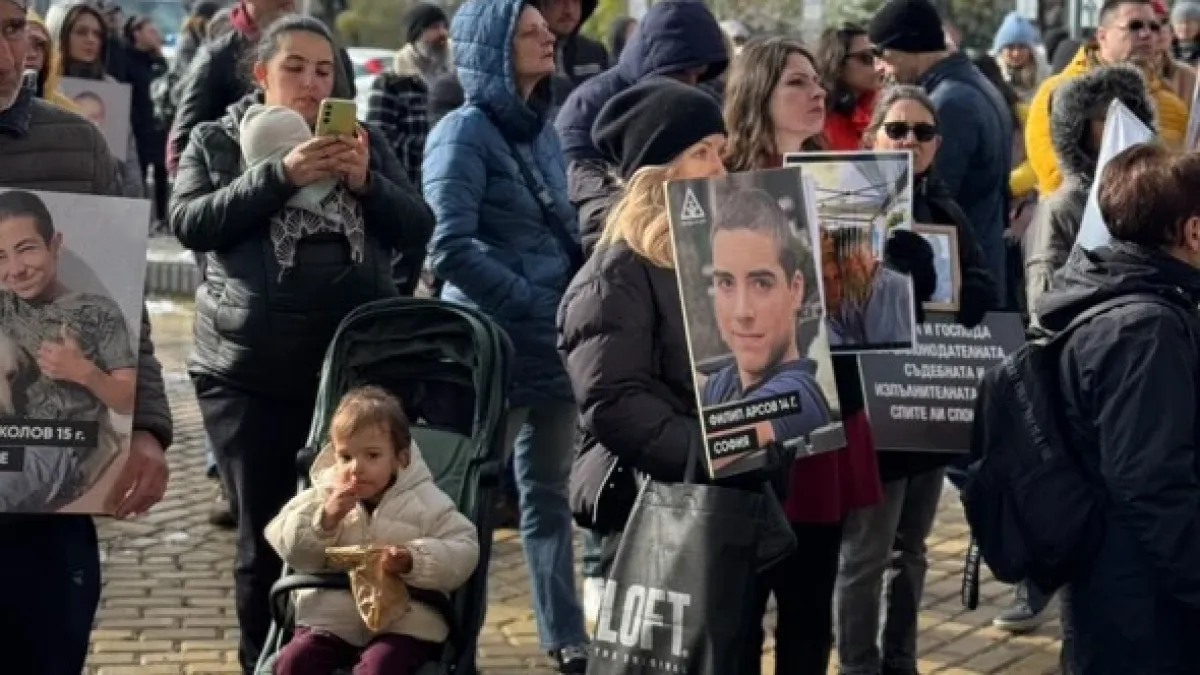 Шефът на АПИ пред протестиращите: Ако всички искат, ще си подам оставката!