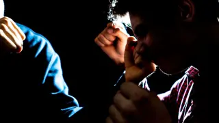 Тийнейджър е в болница, след като непознат го удари през лицето в Пловдив