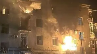 Руските сили удариха по украински градове, горят сгради, има пострадали ВИДЕО